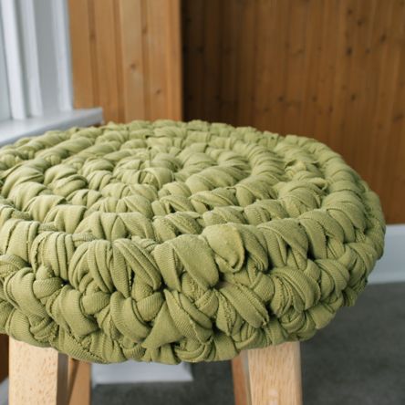 CROCHET STOOL COVER